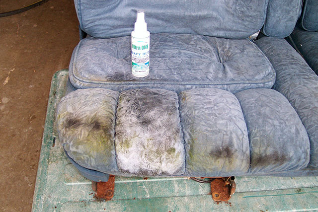Apply Ultra One Heavy Duty to a section of the seat.